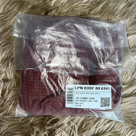 New Fabletics Ripstop Cargo Jogger womens Sepia stripe size M - Picture 3 of 7